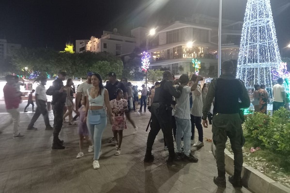 Las acciones policiales fueron implementadas en las diferentes municipalidades a fin de garantizar la seguridad y la tranquilidad de locales y visitantes.
