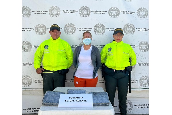 Yisela Beatriz Espitia González, fue capturada con una cantidad de cocaína.