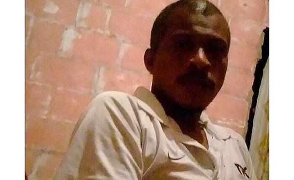 Elkin De Oro,  asesinado a tiros.