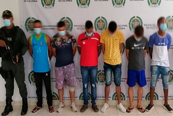 La Fiscalía imputó cargos a los capturados por concierto para delinquir agravado y tráfico, fabricación, porte de armas de fuego o munición agravado.