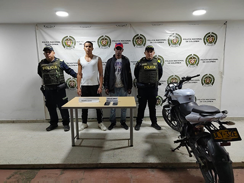 Jean Carlos Torres Avendaño y Jhon Jairo Caballero Carrasedo, capturados por la Policía Metropolitana.Jean Carlos Torres Avendaño y Jhon Jairo Caballero Carrasedo, capturados por la Policía Metropolitana.