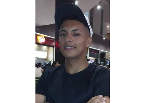 El cuerpo sin vida de Rafael Santos Gutiérrez fue llevado hasta la morgue de la localidad. El cuerpo sin vida de Rafael Santos Gutiérrez fue llevado hasta la morgue de la localidad.