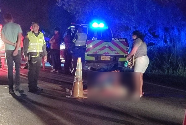 El cadáver de Ivania Mercado quedó en plena carretera Troncal de Oriente en la Zona Bananera.