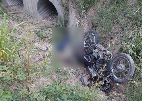 El cuerpo sin vida de José Gregorio Hernández Santoyo quedó en una cuneta ubicada a un lado de la Troncal de Oriente.