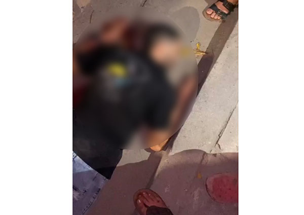 Raúl Andrés Ortega Maestre quedó en el piso de donde fue auxiliada por varias personas de sector.