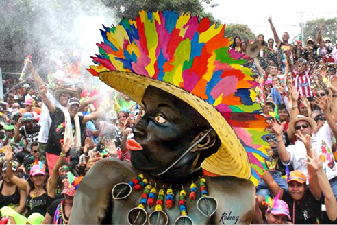 En medio de esta celebración, todos los colombianos disfrutan de la creatividad que tienen los barranquilleros para organizar y brindarle a los visitantes una fiesta llena de emoción y color.