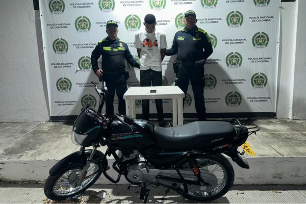 Camilo Varela, fue detenido por personal de la Policía Metropolita de Santa Marta.