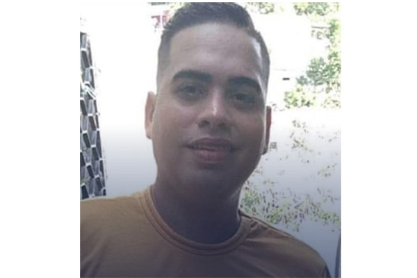 Luis Gerardo Paz Ekmeiro, barbero asesinado a tiros. Luis Gerardo Paz Ekmeiro, barbero asesinado a tiros.
