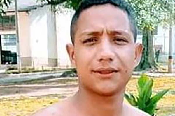 Deiker Javier Atencio Camargo, Freiderit Eduardo Dorado Pinto y Yeidis María Guale Arias, muertos.