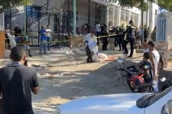 El comandante de la Policía Metropolitana de Santa Marta, en un breve pronunciamiento, aseguró que ya se abrió una línea de investigación para determinar si el asesinato de Jesús Manuel Gutiérrez Morales.