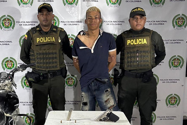 Rodrigo Andrés Gómez fue detenido por la Policía con una pistola y munición en su poder.