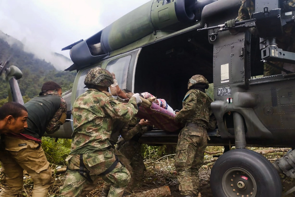 La operación se realizó en los caseríos de Arenales y Montefrío y en ella participaron tropas del Ejército y de la Fuerza Aeroespacial Colombiana (FAC).
