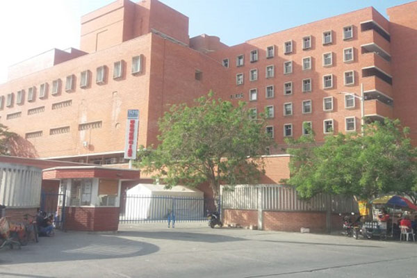 Jefferson Henríquez Serrano Pantoja murió cuando era atendido en el hospital ‘Julio Méndez Barreneche’.