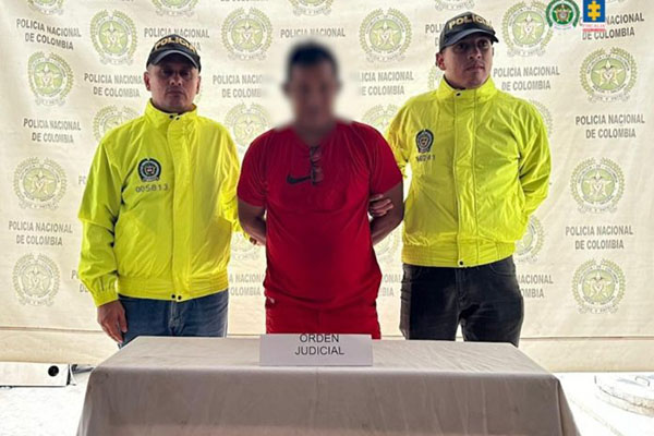 El imputado habría abusado de las dos menores durante cuatro años seguidos, según las autoridades.