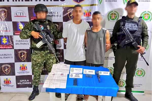  Alias ‘01’ y ‘09’, presuntos integrantes de ‘Los Primos’, capturados en Fundación por el Gaula Militar y la Policía del Magdalena. 