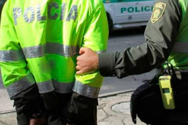 Omar Julián Araque Amézquita se desempeñaba como jefe del grupo de Bienes Raíces de la Policía Metropolitana de Pereira. Foto referencia La Opinión