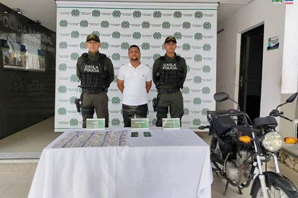 Randy Steven Castillo Vargas fue capturado en flagrancia cuando recibía el dinero, al parecer, producto de la extorsión.