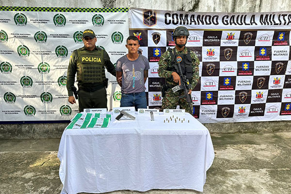 Luis Alberto Pedroza Padilla, fue llevado en medio de estrictas medidas de seguridad hasta la URI de la Fiscalía en Pivijay.