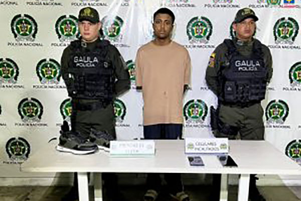 Jeampier Santiago Suárez fue trasladado en medio de estrictas medidas de seguridad a un centro carcelario de la región. Foto Fiscalía