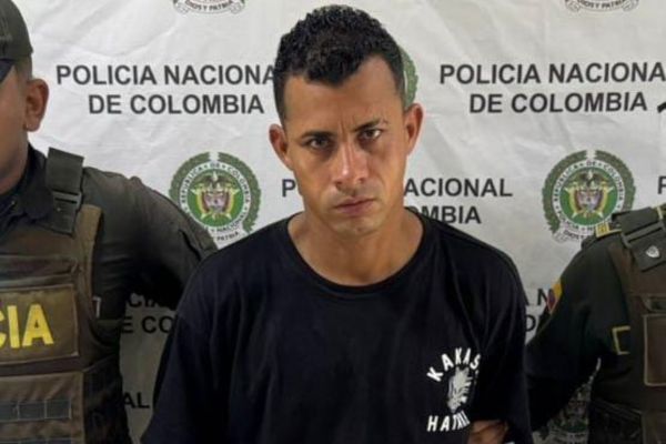 Alejando Meriño, fue dejado a disposición de la Fiscalía General de la Nación Seccional Magdalena. Foto Policía Nacional.