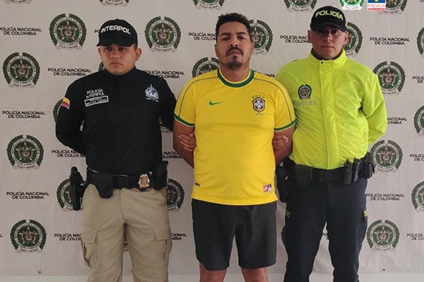 Juan David Julio Azuero fue capturado en medio de un operativo adelantado por la Policía Nacional. Foto Fiscalía 