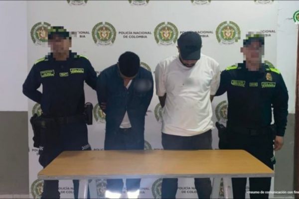 Carlos Alberto Contreras Muriel y John Deivis Ortiz Carazo, procesados por un despacho judicial. Foto Fiscalía