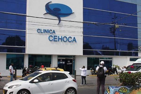 Wilmer David Moreno Pérez murió en la sala de urgencias de la clínica Cehoca de Santa Marta. Foto panorámica archivo EL INFORMADOR/foto recuadro cortesía