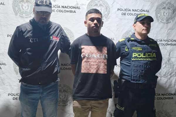 Hernán Eduardo Montes Avila fue trasladado en medio de estrictas medidas de seguridad a un centro de reclusión de Santa Marta. Foto Fiscalía