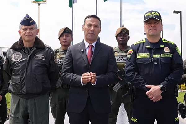 Pedro Arnulfo Sánchez, Ministro de Defensa, en conferencia de prensa. Foto captura de video de la Policía Nacional