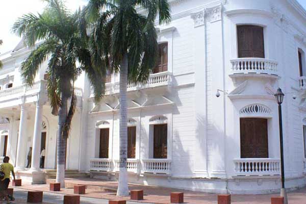 Fotografía panorámica de la fachada de la sede del Tribunal Administrativo del Magdalena. Foto archivo EL INFORMADOR