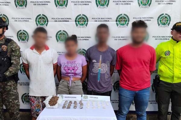 ‘Chatarrero’, ‘Pedro’, ‘Cleider’ y ‘Yina’, fueron trasladados en medio de estrictas medidas de seguridad hasta un centro de reclusión. Foto Policía Nacional