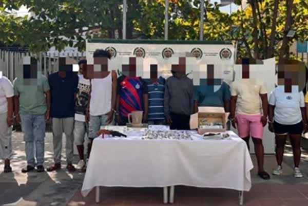 Kelvis Hernández, Yordis Valiente, Claudia Puello, Pedro Morales, Alexander Botte, Jesús Machado, Segrid Arellano, Mateo Barrios, Eduarda Galán y Dilson Galán Silgado, capturados. Foto Policía Nacional