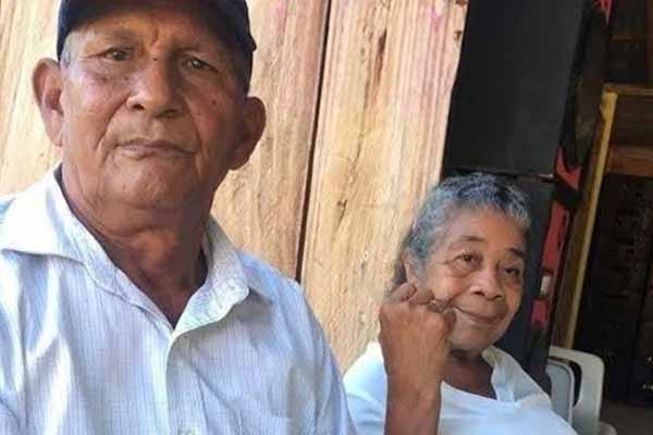 En la fotografía la mujer fallecida identificada como Mercedes Pava Florián, y su esposo, Isidoro Bello, quien resultó gravemente herido. Foto cortesía