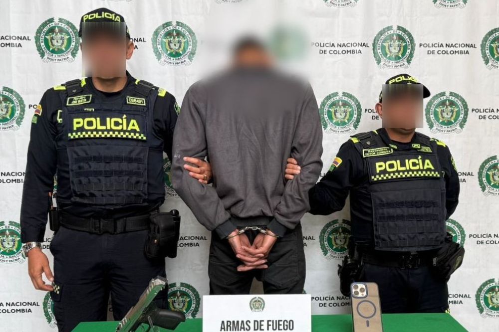 Villadiego Romero fue capturado en flagrancia cuando presuntamente recibía una parte del dinero exigido al comerciante. Foto Policía Nacional 