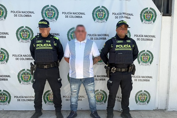 Ander Bayona fue detenido en un procedimiento desarrollado por la Policía Metropolitana de Santa Marta. Foto Policía Nacional