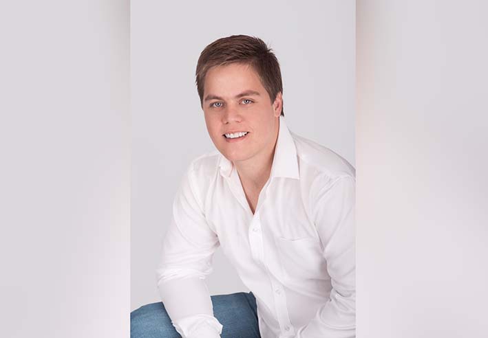 Luis Vives González. Luis Vives González.