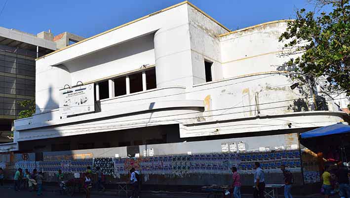 El teatro contará con un aforo de 800 sillas, que permitirá mayor diversidad en los espectáculos que se presenten en este recinto y la posibilidad de acoger eventos de talla mundial,