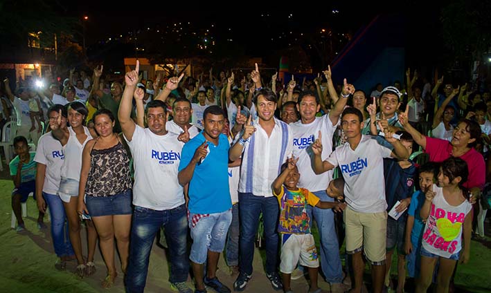 El candidato a la Alcaldía envió un mensaje a las nuevas generaciones y los que aún no se deciden en participar de las elecciones de este domingo. 