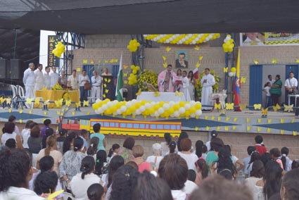 Instituciones educativas de Aracataca rinden homenaje a Gabriel García Márquez en su cumpleaños.