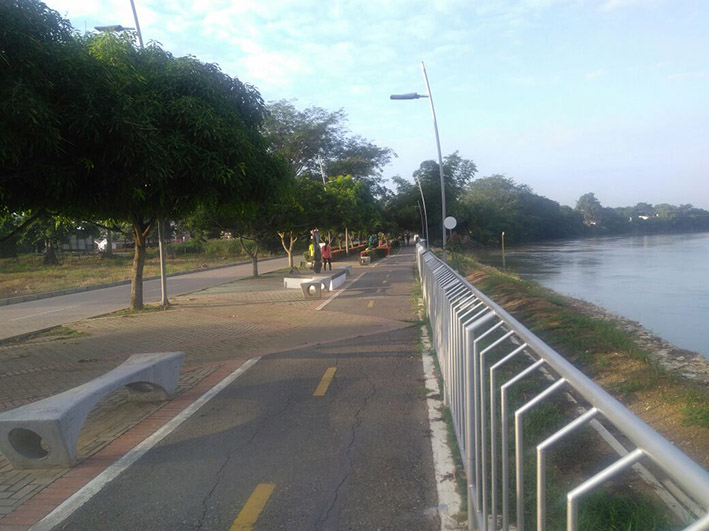  La Ronda del Sinú recorre desde la calle 21 hasta la 38 y es considerada por muchos el parque lineal más grande de Latinoamérica.