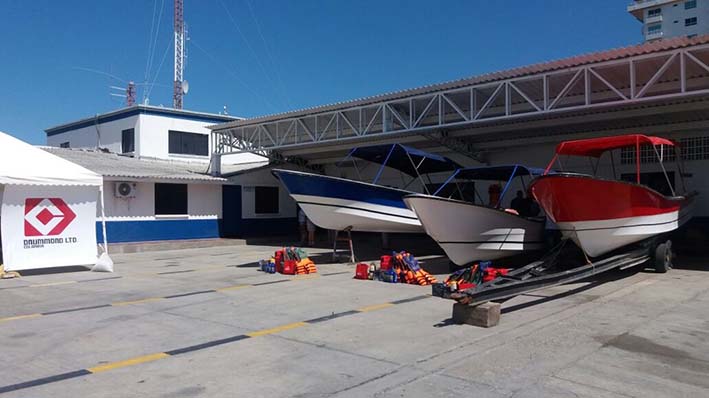 Tres lanchas de pesca de gran capacidad con sus elementos para la faena, navegación y seguridad marítima, fueron entregadas por Drummond.