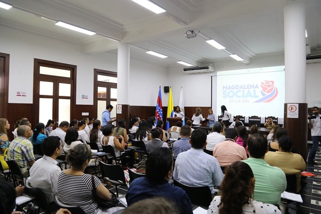 Mariana Sánchez, Jefe de la Oficina de Atención a la Mujer, Equidad de Género e Inclusión Social, destacó la asistencia de diferentes asociaciones de mujeres.