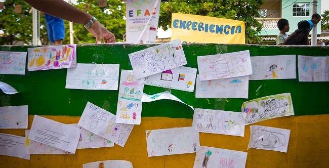 Las galerías callejeras de Efac se tomaron los barrios de Santa Marta. Foto referencia. 