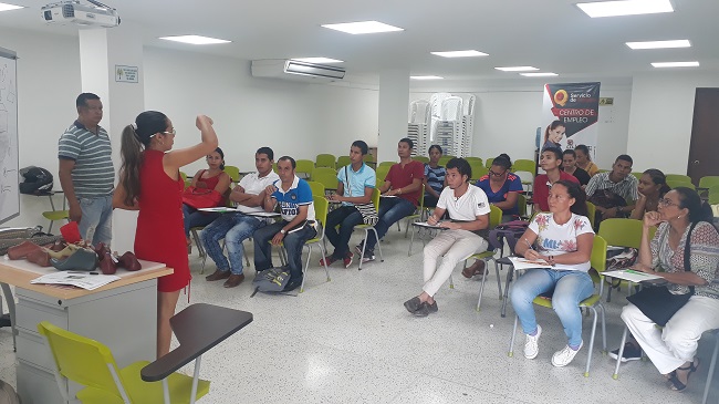 El Centro de Capacitación de Artes y Oficios de Cajamag inició el día de ayer  un curso gratuito de marroquinería dirigido a personas con discapacidad auditiva.