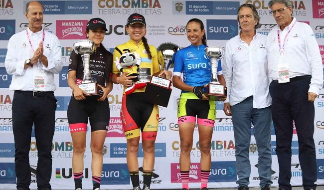 La ciclista chilena Aranza Villalón del equipo Avinal GW El Carmen, se coronó como la primera extranjera campeona de la Vuelta a Colombia Femenina.