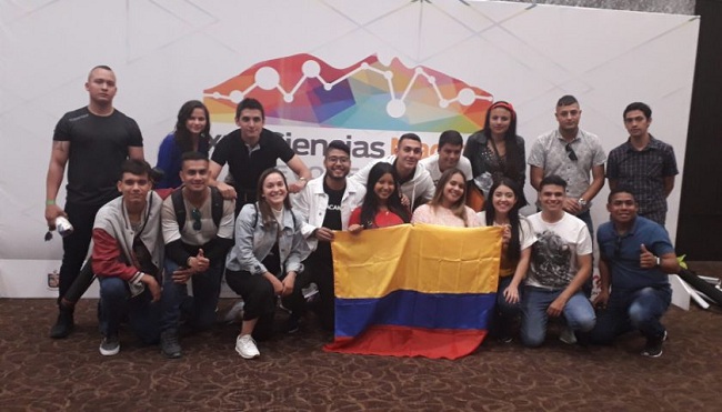 Esta es la delegación que acudió en representación de Colombia en Expociencias 2019.