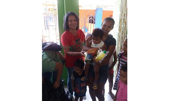 Los niños recibieron detalles que fueron donados por miembros de la fundación. 
