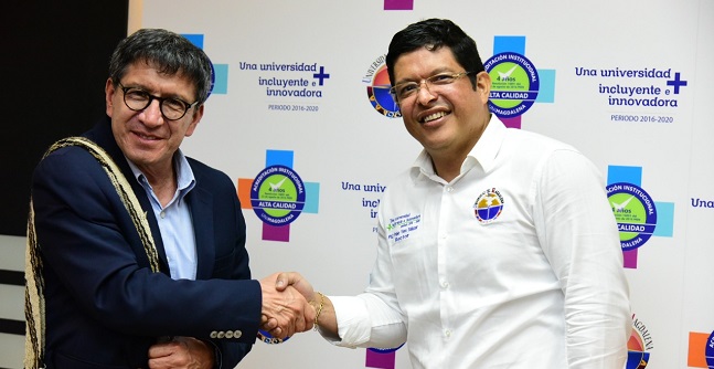 Alfonso Rodríguez Díaz, rector de la Escuela Colombiana de Ingeriería y Pablo Vera, rector de la Universidad del Magdalena.