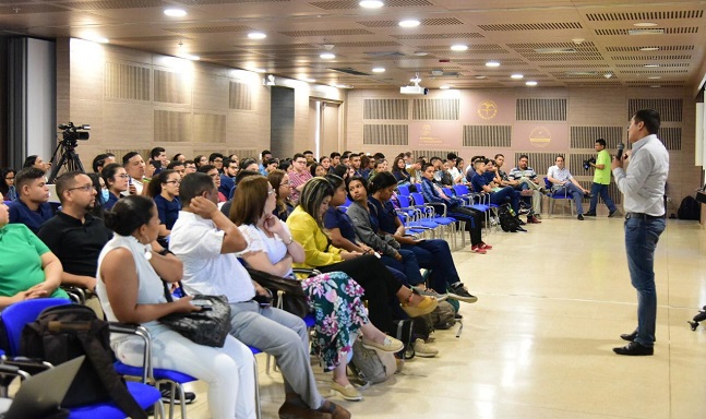 El evento contó también con la presencia de estudiantes provenientes de otras instituciones a nivel nacional.