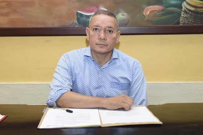 Luis Alberto Fernández Quinto,  secretario de Salud municipal.